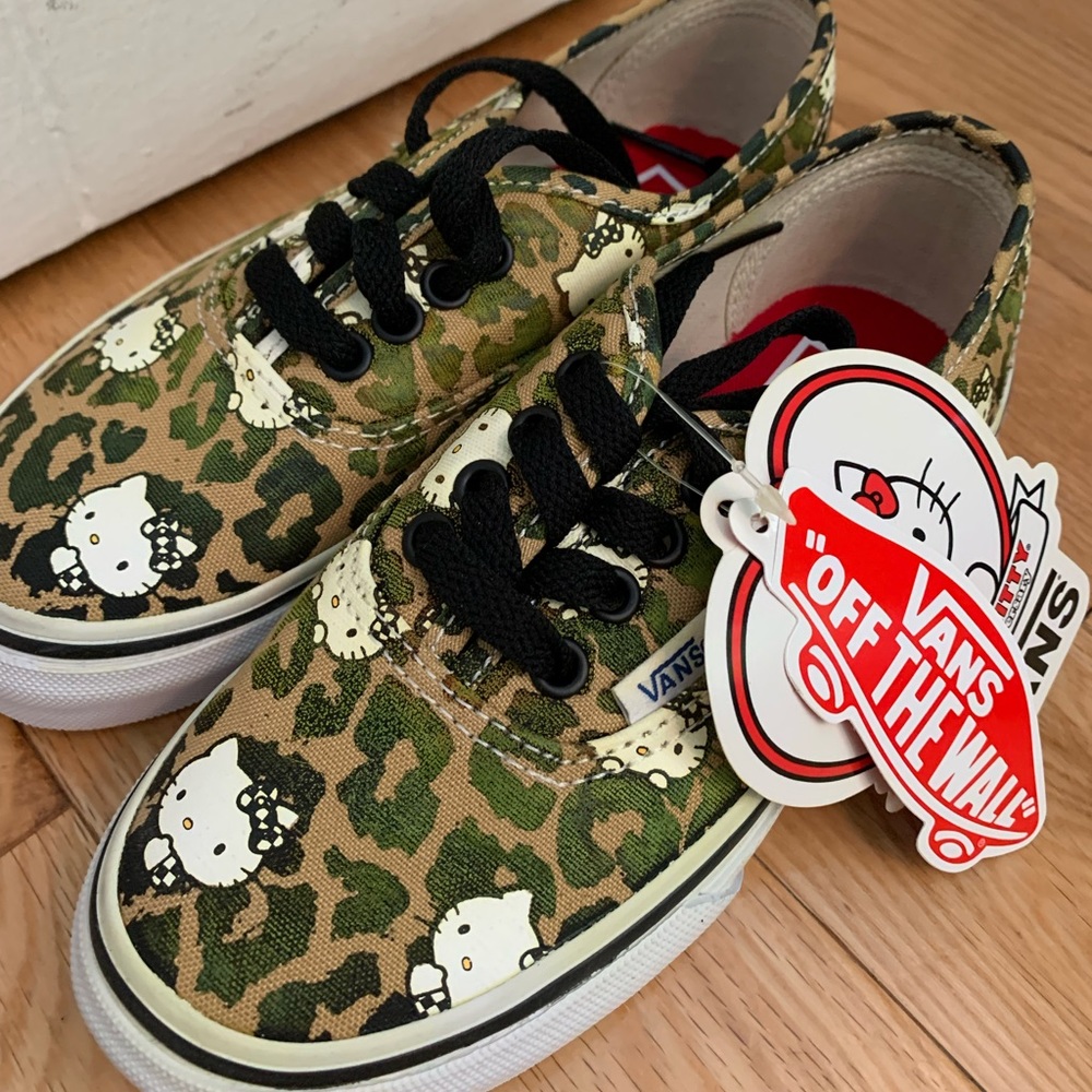 Authentic Hello Kitty Leopard Vans Kids sz 12.0 | New w/tags, but discolored